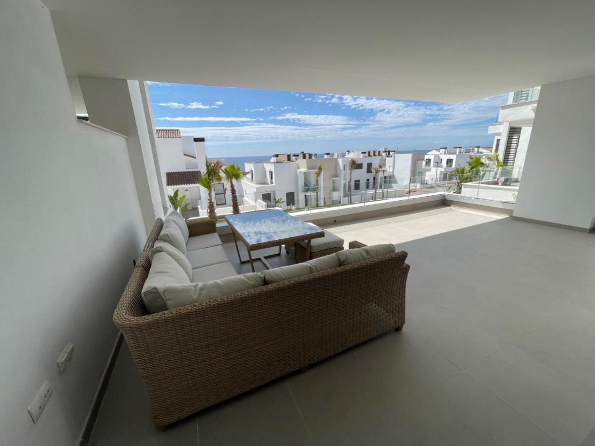 Modern 2 Beds Apartment In Alcaidesa Dış mekan fotoğraf