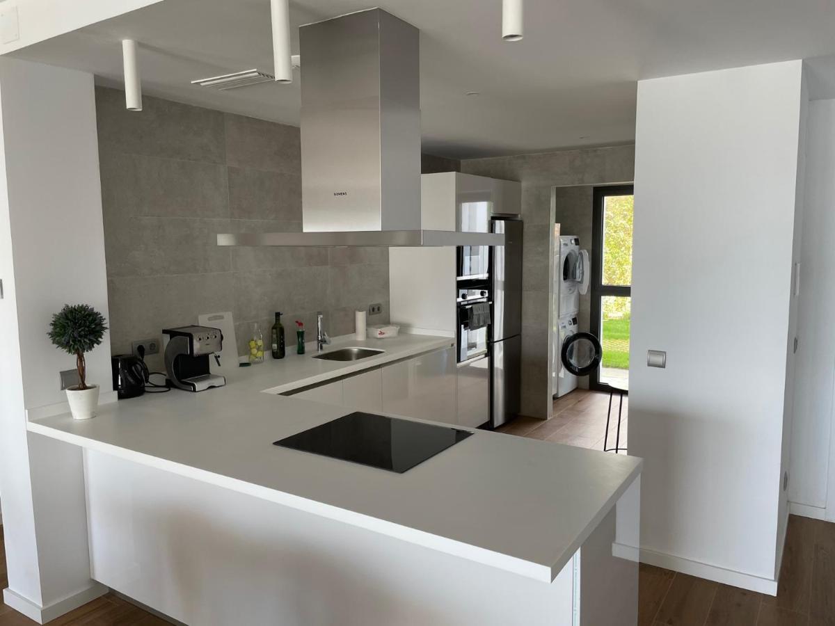 Modern 2 Beds Apartment In Alcaidesa Dış mekan fotoğraf