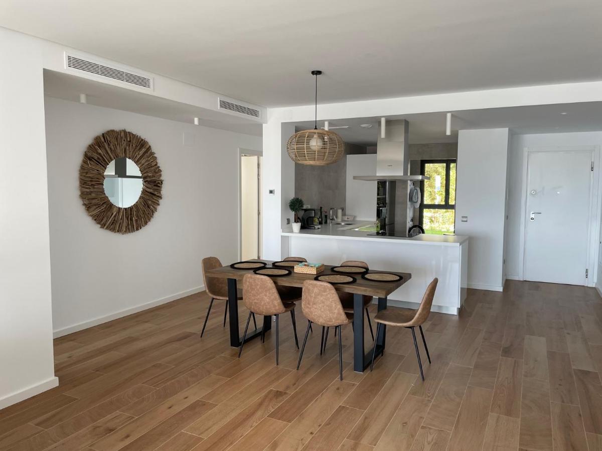 Modern 2 Beds Apartment In Alcaidesa Dış mekan fotoğraf